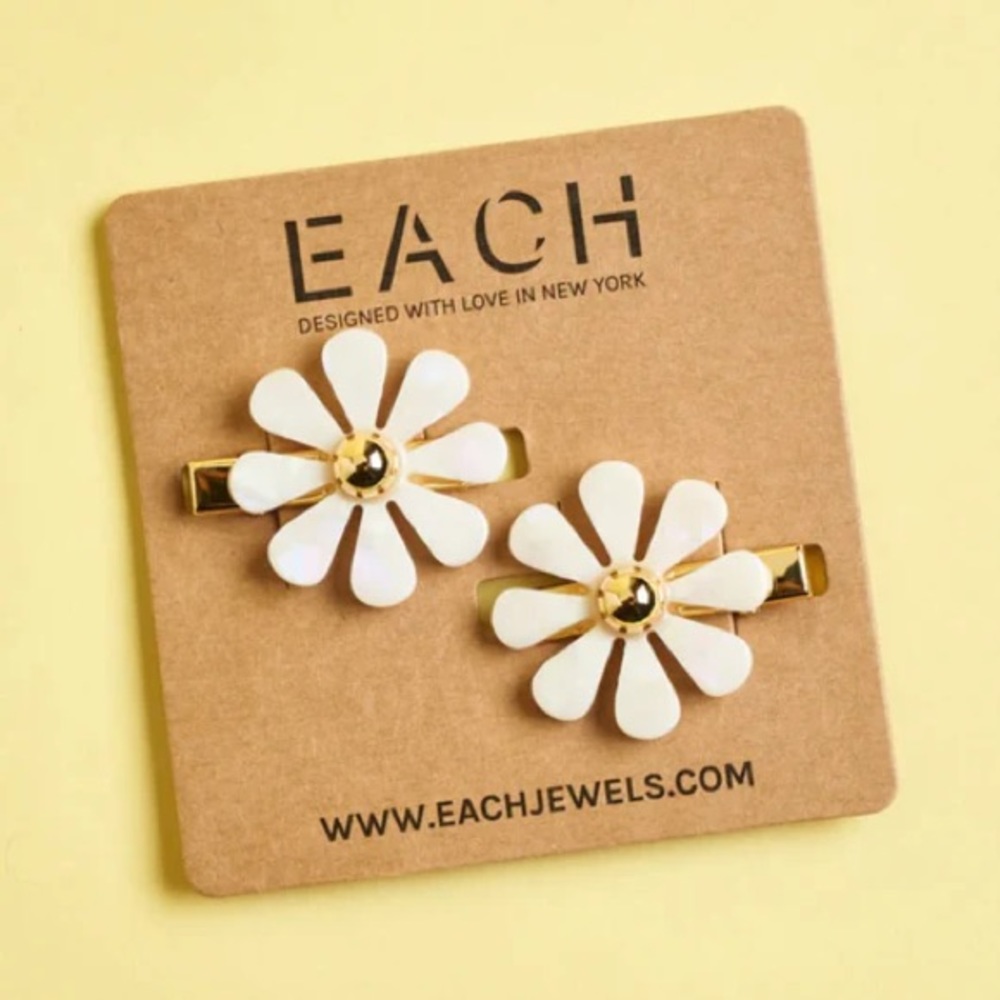 Each Flower Barrette Set NWT